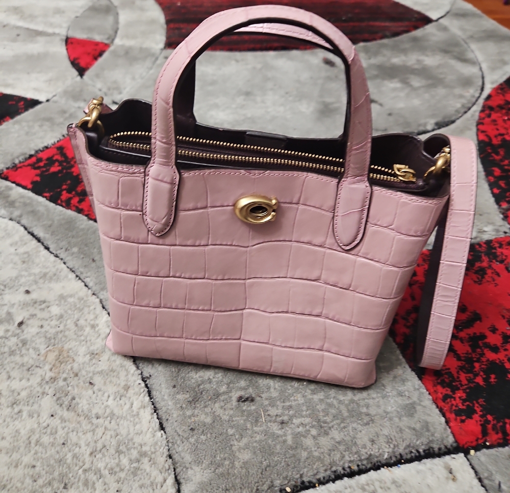 Coach Willow Tote 24